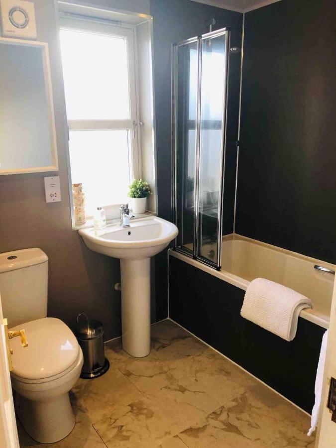 Two Bedroom House In Central Portree Zewnętrze zdjęcie